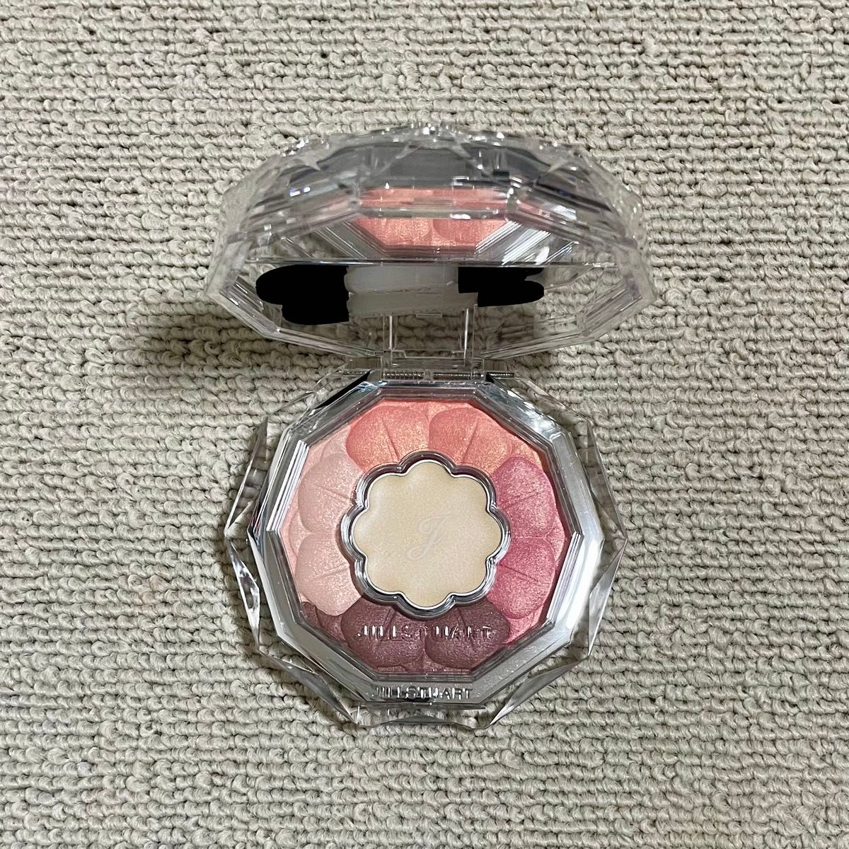 ジルスチュアート ブルームクチュールアイズ 18 伊勢丹メイクアップパーティー限定二手;物流保障;未使用