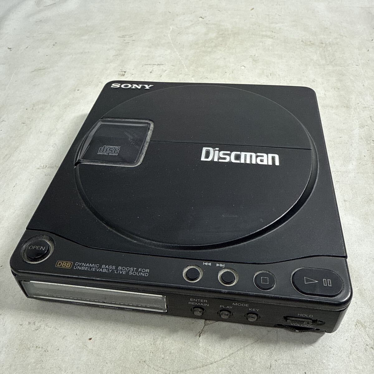 K205-006 【SONY/ソニー】ポータブルCDプレーヤー 『Discman/ディスクマン』 D-90 動作未確認 ジャンク扱い現状品 詳細不明