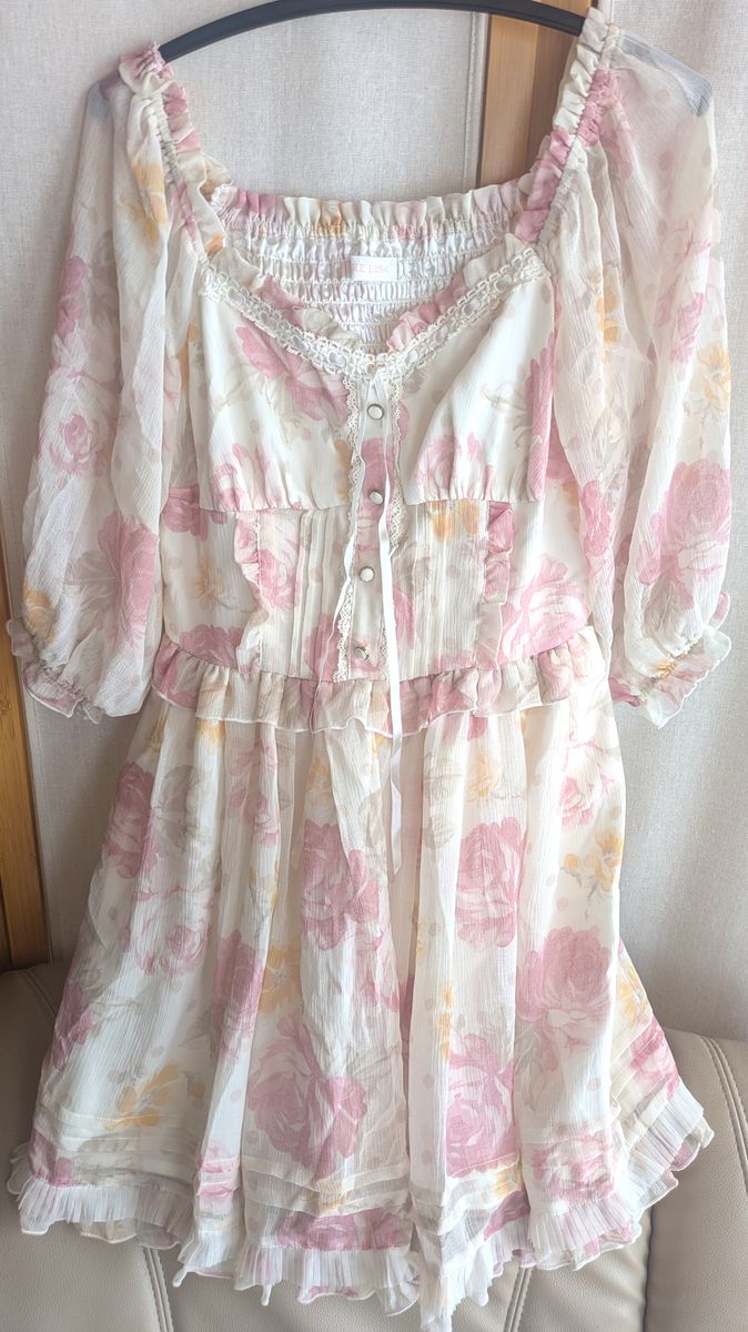 LIZLISA ワンピース 花柄 薔薇 シフォン 平成ファッション 長袖 姫ロリ 姫系二手;物流保障;没有明显的损伤或污渍