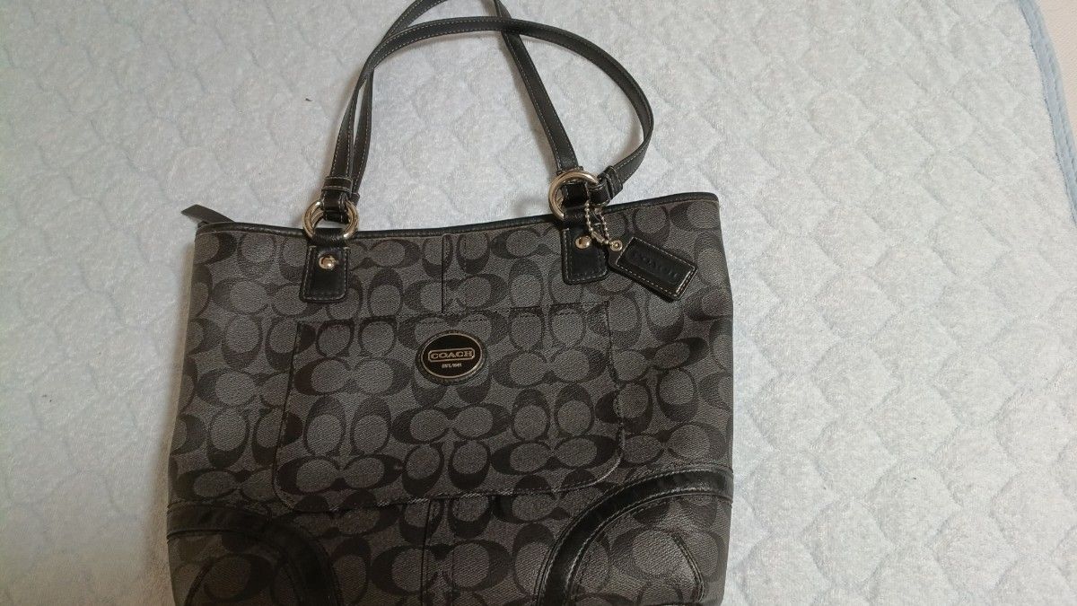 COACH コーチ シグネチャー トートバッグ ブラック グレー二手;物流保障;没有明显的损伤或污渍