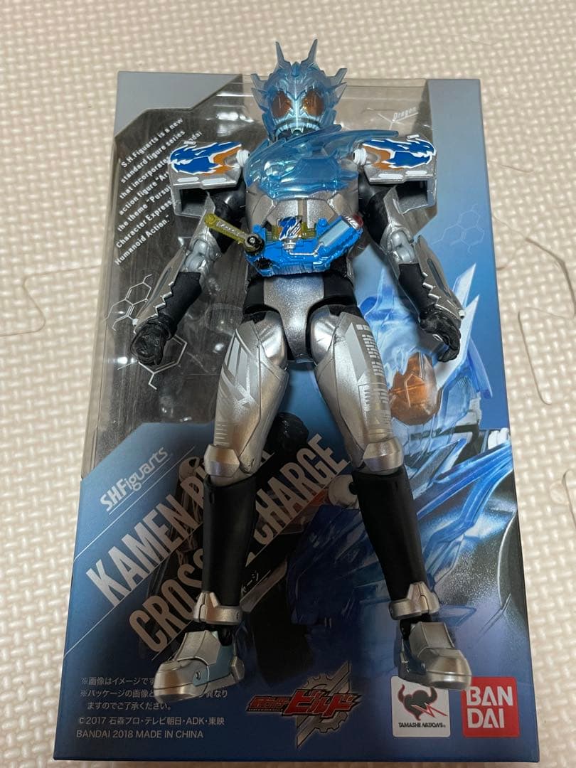 S.H.Figuarts 仮面ライダークローズチャージBANDAI;有些许损伤或污渍