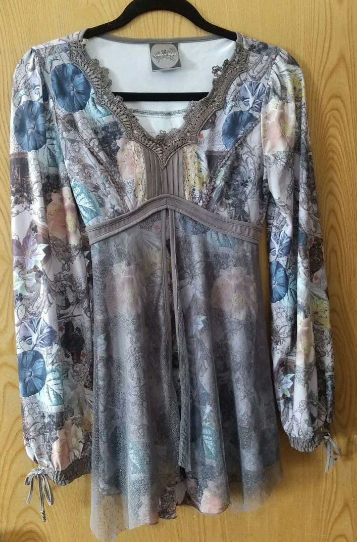 お値下げ！OZZ Angelo 訳有り長袖チュニック有损伤或污渍