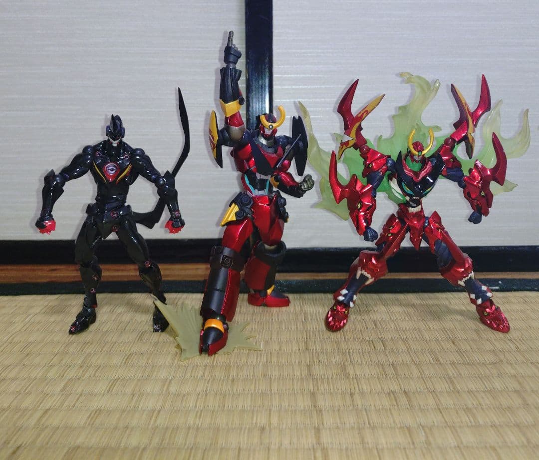リボルテック　グレンラガン　 3体セット有些许损伤或污渍