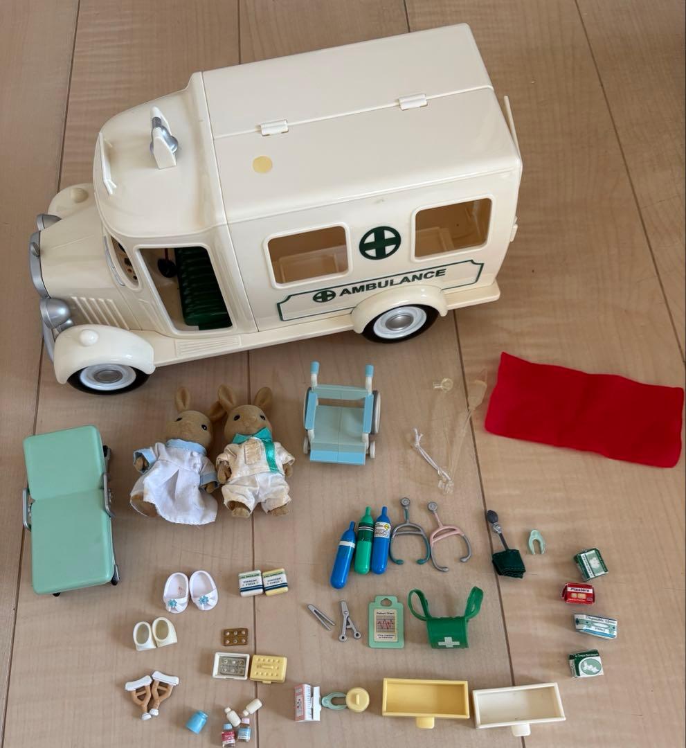 シルバニアファミリー 救急車 セット 病院