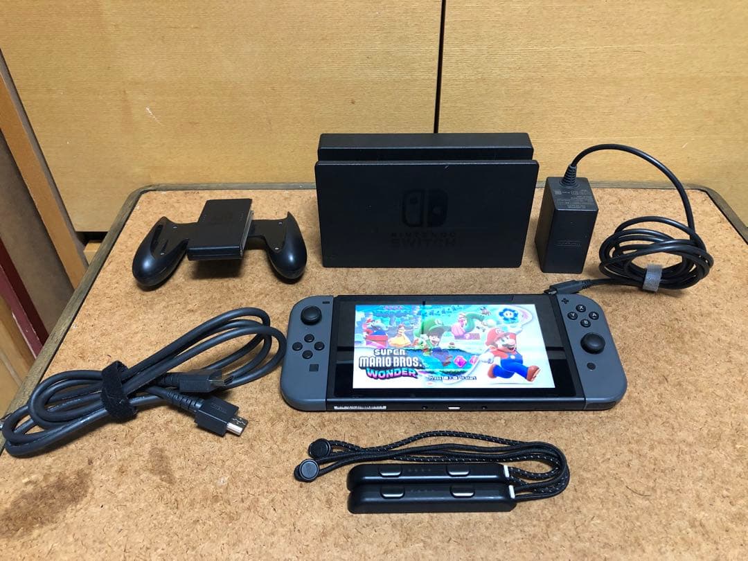 任天堂ニンテンドー　Switch バッテリー強化タイプ HAC-001（-01）