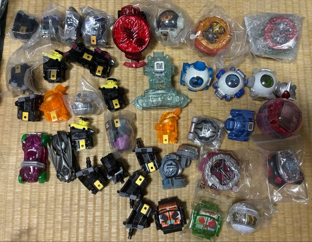 仮面ライダー　変身アイテムまとめ売り有些许损伤或污渍