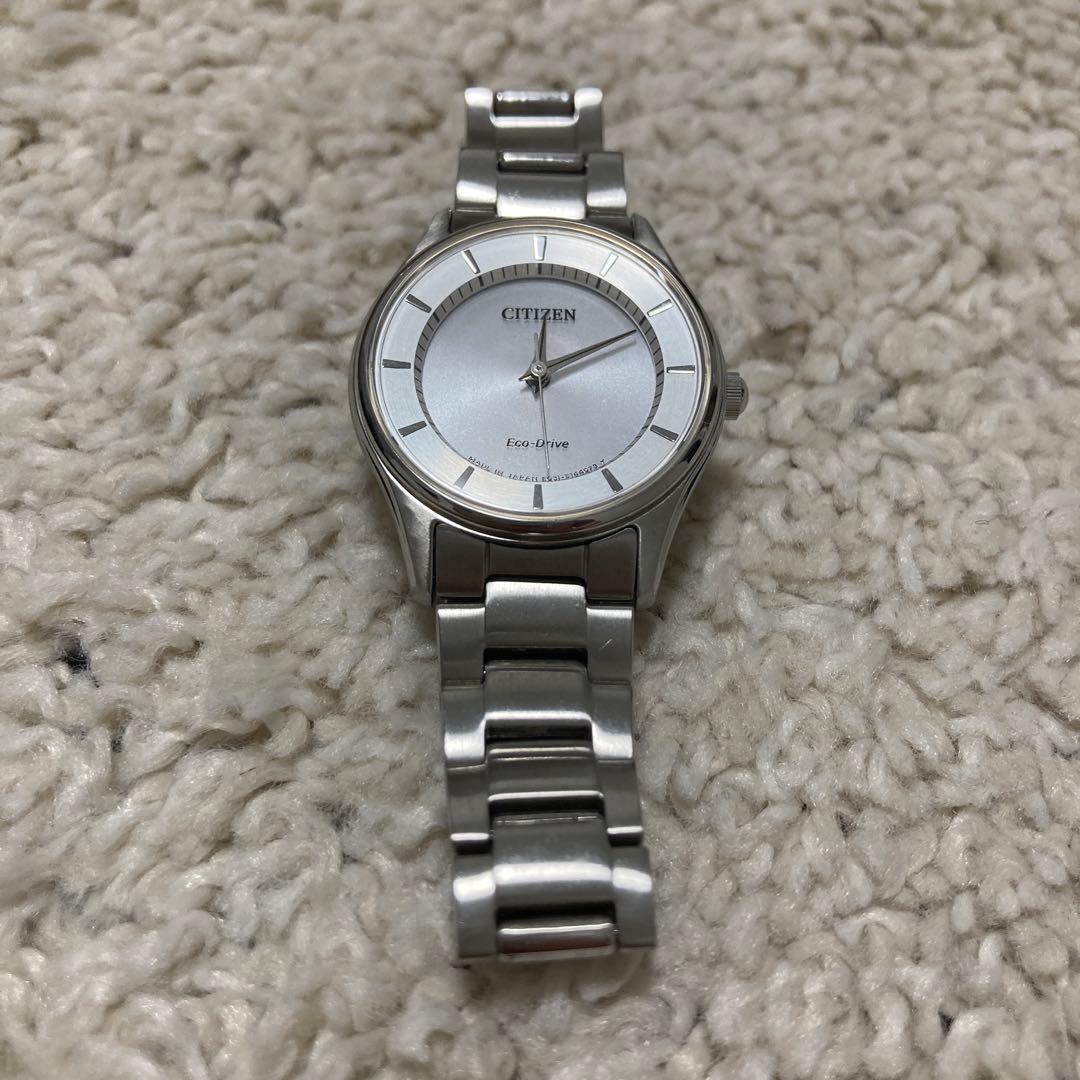 CITIZEN Eco-Drive 腕時計 シルバー